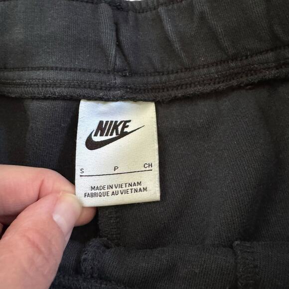 NIKE Men’s Shorts NSW Tech Fleece Triple Black Small S Activewear Gym Above Knee - Picture 7 of 13